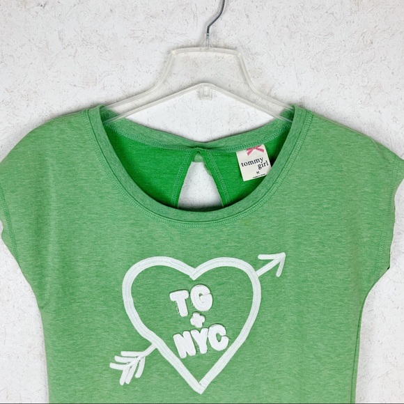 Tommy Girl NYC heart arrow keyhole back crop top - Picture 3 of 8